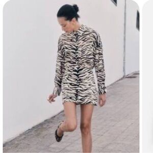 BNWT H&M Zebra Mini Skirt Twill Sz 4